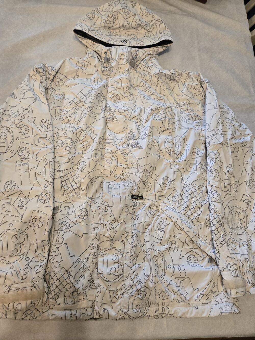 Burton Snowboard Jacket Men M All Over Printing 13 Hood Shell Ski Ronin White